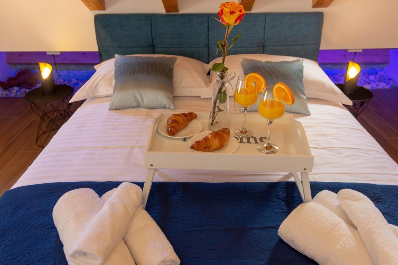 Luxury Rooms Rustic Chic สปลิท ภายนอก รูปภาพ