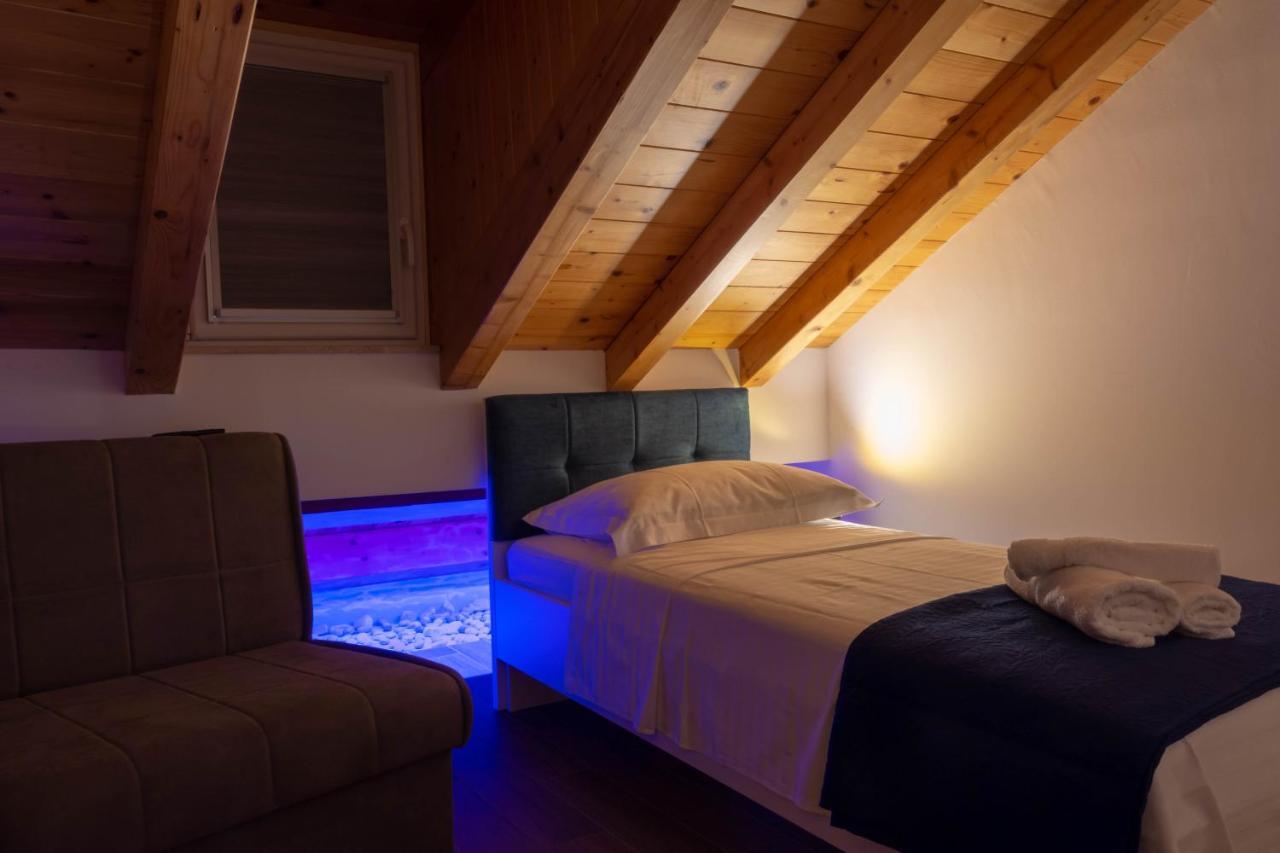 Luxury Rooms Rustic Chic สปลิท ภายนอก รูปภาพ