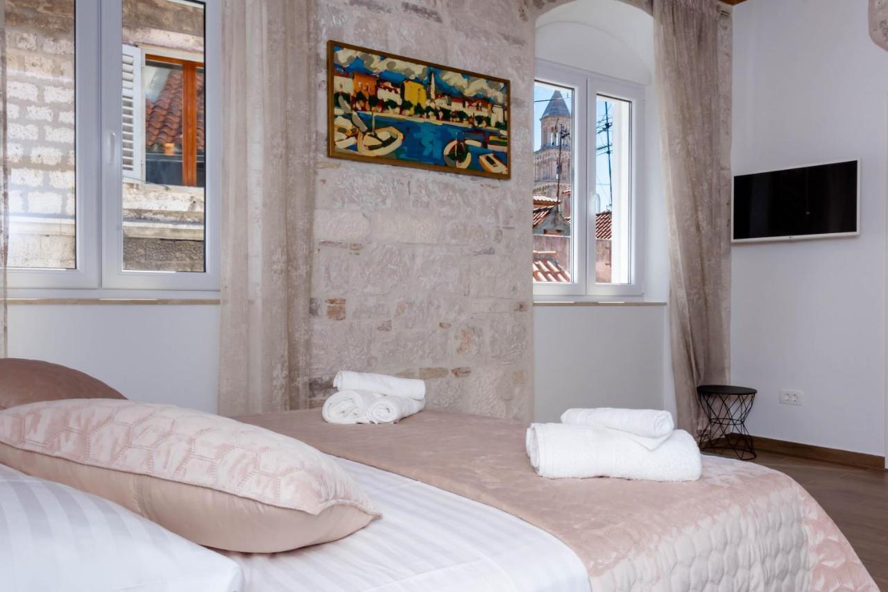 Luxury Rooms Rustic Chic สปลิท ภายนอก รูปภาพ